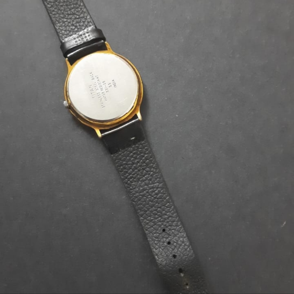 Titan vintage mens watch - Picture 3 of 9